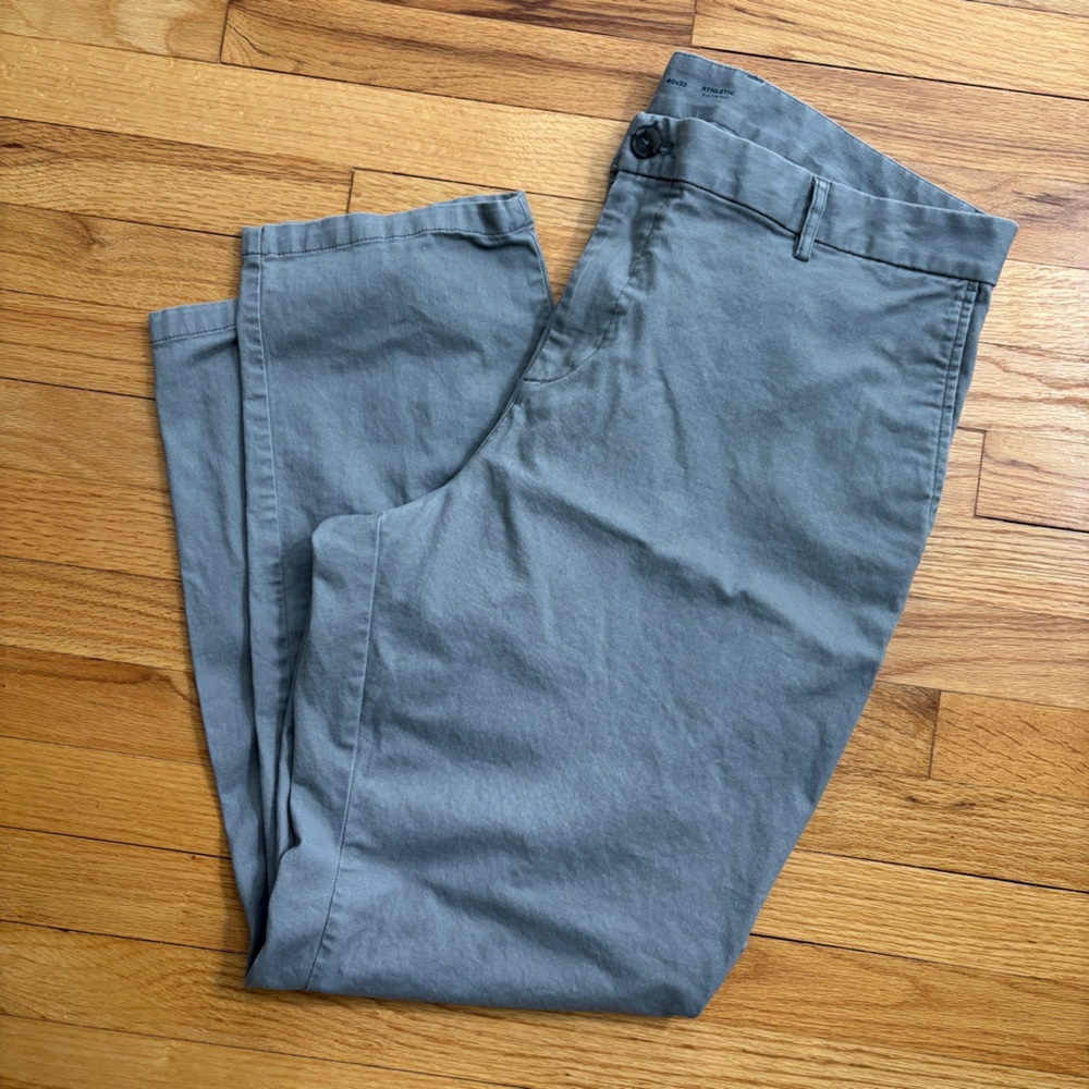 Men’s Old Navy gray pants